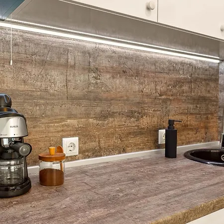 Didi's Stylish - Seaview & Pool Backyard فارنا