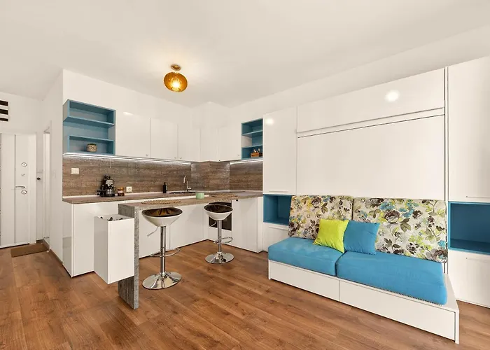 شقة Didi's Stylish - Seaview & Pool Backyard *