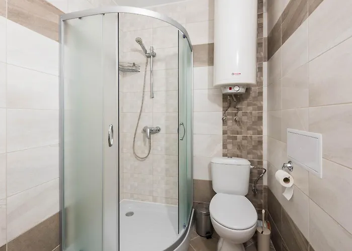 شقة Didi's Stylish - Seaview & Pool Backyard *