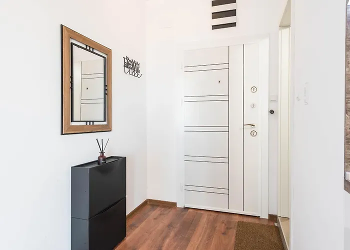 Didi's Stylish - Seaview & Pool Backyard * فارنا