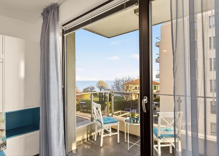 شقة Didi's Stylish - Seaview & Pool Backyard