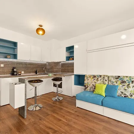 Apartament Blue Mirage - Seaview & Pool Backyard *