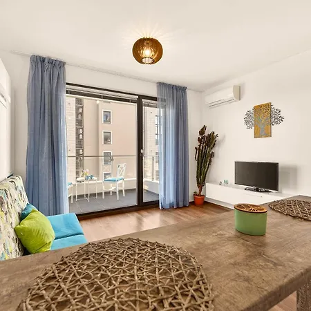 Apartament Blue Mirage - Seaview & Pool Backyard *