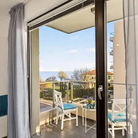 Apartament Blue Mirage - Seaview & Pool Backyard