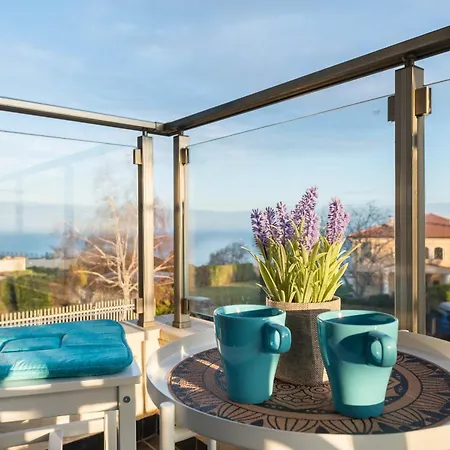 Blue Mirage - Seaview & Pool Backyard Appartement *